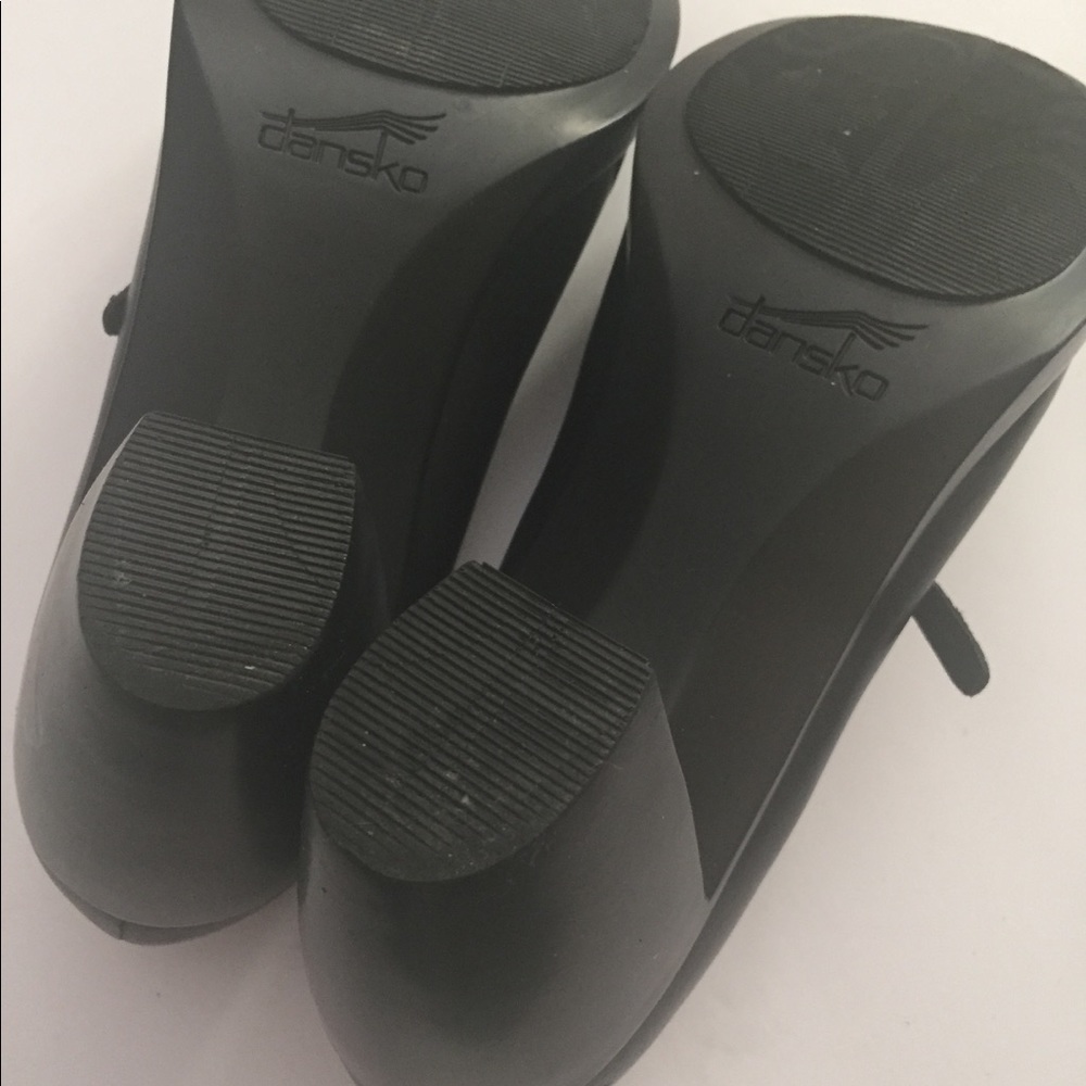 Dansko Shoes - Picture 4 of 5